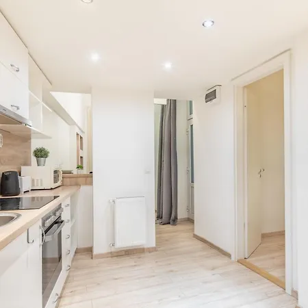Central And Cute With 3 Rooms And Ac Budapest Extérieur photo